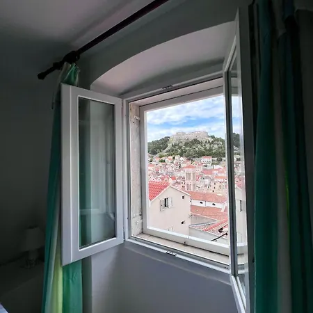 Apartman Tudor Nikola Hvar Town