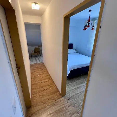 Tudor Nikola Apartman *