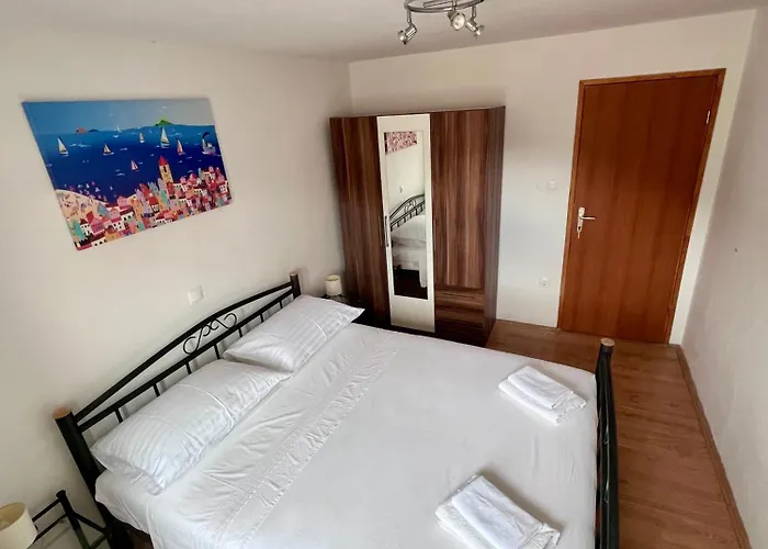 Apartamento Tudor Nikola