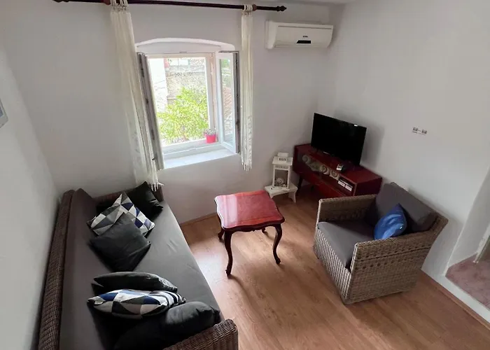 Apartamento Tudor Nikola