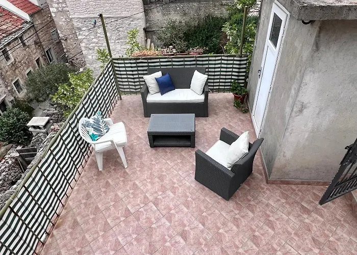 Apartamento Tudor Nikola *