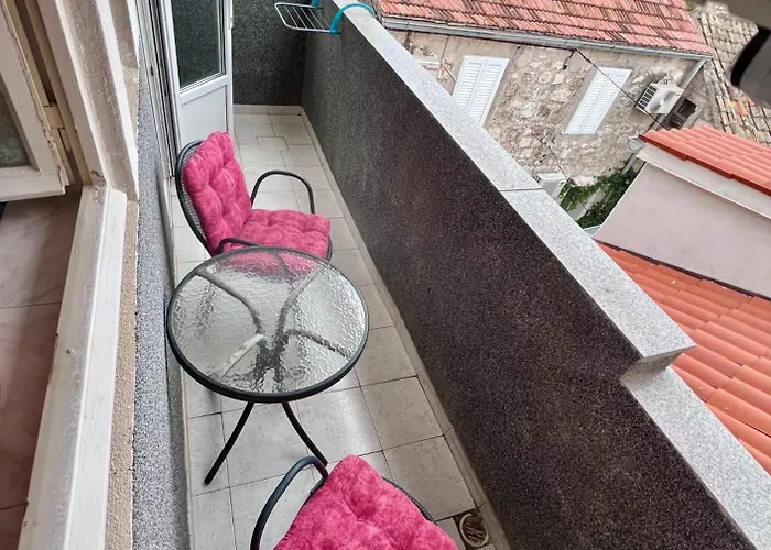 Apartamento Tudor Nikola *