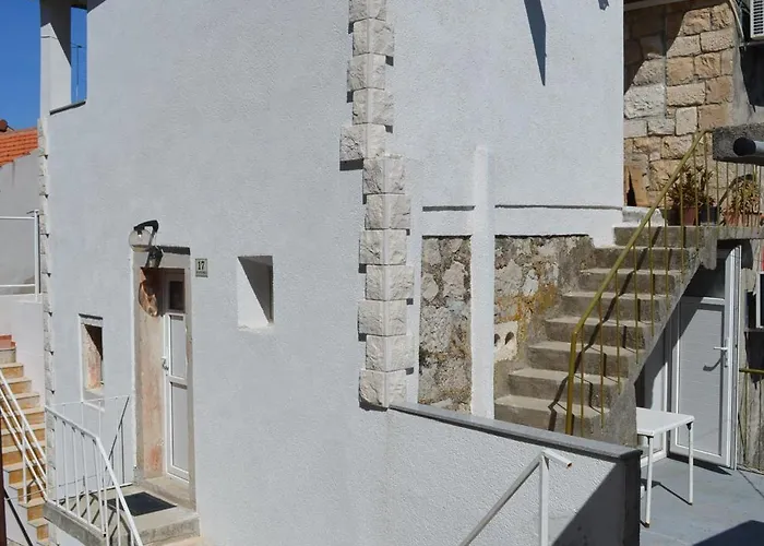 Apartamento Tudor Nikola *